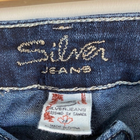 Silver Jeans Women's Low Rise Medium Wash SANTORINI Cropped 3/4 Jeans Size 28 - Picture 2 of 13
